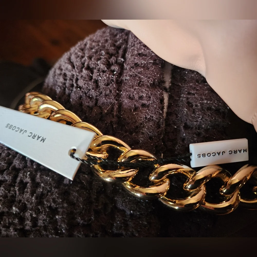 Marc Jacobs Cream and Gold Ruched Shoulder Bag - Picture 11 of 16